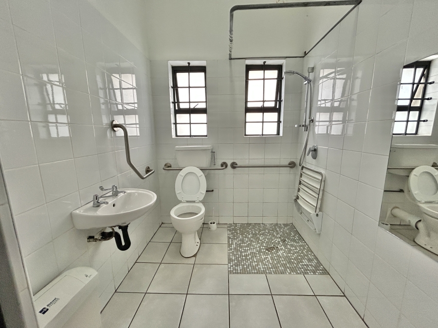 Commercial Property for Sale in Southernwood Eastern Cape